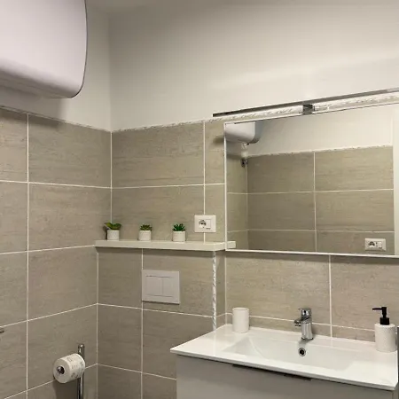 Monolocale Riva Вальброна